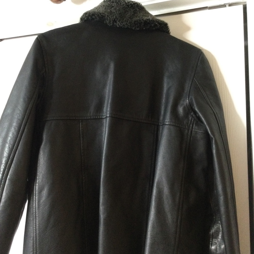 Soft black leather jacket, Fuax fur collar - Picture 9 of 14